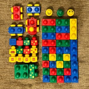 Lego Duplo Primo Blocks Lot of 52 Pieces Squeaky Train & 3 Animals that Rattle!